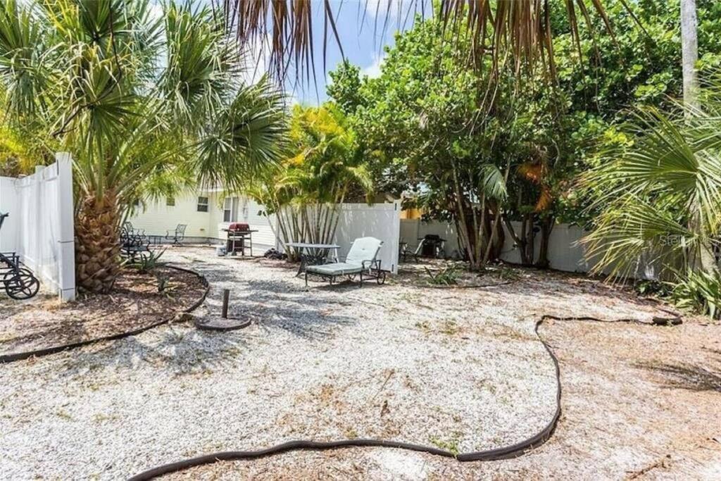 Lovely 1 Bedroom Unit Across From Lido Key Beach Sarasota Zewnętrze zdjęcie